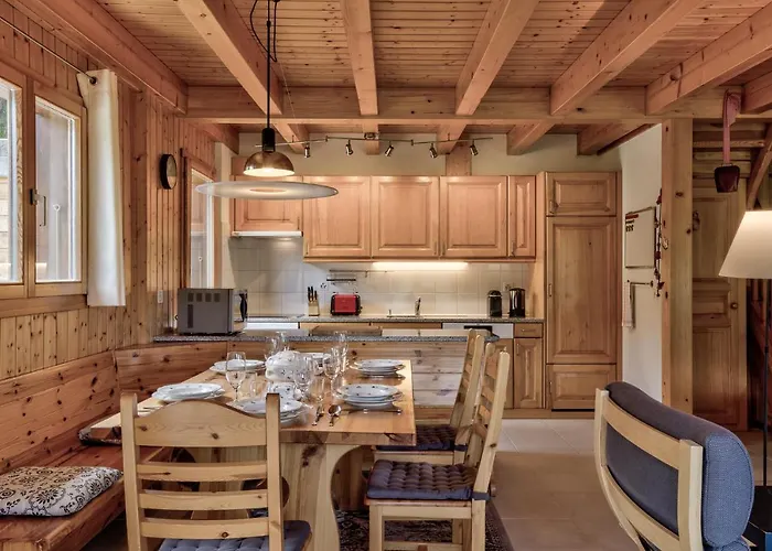 Clochette 木屋 拉茨欧马兹